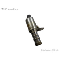 19V038 Variable Valve Timing Solenoid For 15-16 Lincoln MKC 2.0 CJ5E6B297AA 19V038 Variable Valve Timing Solenoid For 15-16 Lincoln MKC 2.0 CJ5E6B297AA