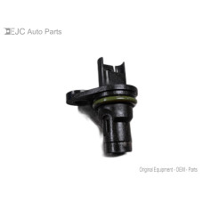 33G035 Camshaft Position Sensor For 13-17 BMW X3  2.0