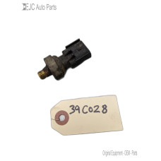 39C028 Engine Oil Pressure Sensor For 13-15 Ram 1500 5.7 05149032AA 39C028 Engine Oil Pressure Sensor For 13-15 Ram 1500 5.7 05149032AA