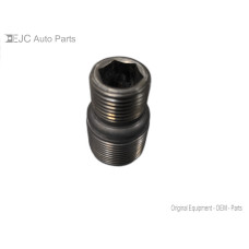65U112 Oil Filter Nut For 04-05 Toyota Rav4  2.4