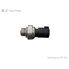 75U024 Engine Oil Pressure Sensor For 10-14 GMC Yukon Denali 6.2 12673134