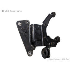 82P012 Intake Air Box For 16-20 Dodge Durango  3.6 04581957AB bracket