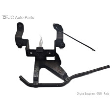 84P110 Intake Manifold Support Bracket For 05-07 Nissan Xterra  4.0