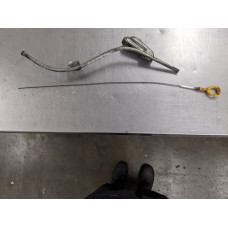 208H102 Engine Oil Dipstick With Tube For 16-20 Toyota Prius  1.8 1530137010 Hybrid