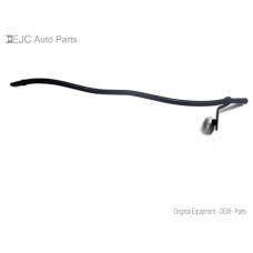 218U015 Engine Oil Dipstick Tube For 17-18 Chevrolet Silverado 1500  5.3 12659416 4WD