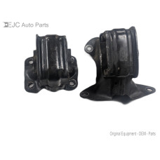 224U002 Motor Mounts Pair From 2005 Jeep Grand Cherokee  3.7 52090296AF 4WD