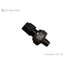 249H221 Engine Oil Pressure Sensor For 17-19 Toyota Corolla  1.8 835300E010 FWD