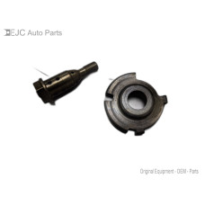 257D104 Camshaft Bolt Oil Control Valve For 13-15 Buick Encore  1.4 55562224 Turbo