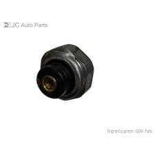 260J236 Engine Oil Pressure Sensor For 14-15 Subaru Forester  2.5 25240KA051 Gas