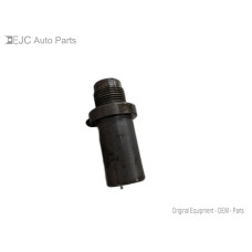 06U124 Oil Cooler Bolt For 12-13 kia Sorento  2.4 2642025400 gas