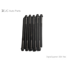 268A215 Cylinder Head Bolt Kit For 13-15 Mercedes-benz CLA250  2.0  Turbo