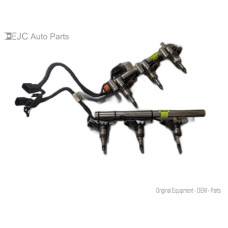268K331 Fuel Injectors Set With Rail For 14-18 Kia Sorento  3.3 353103C560 Gas