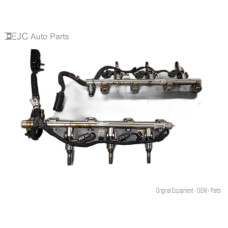 271U207 Fuel Injectors Set With Rail For 10-11 Chevrolet Equinox  3.0 12546620 Gas