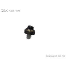 274Q240 Engine Oil Pressure Sensor For 11-13 Subaru Forester  2.5 25240KA100 Gas