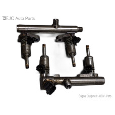 277V240 Fuel Injectors Set With Rail For 17-19 Subaru Impreza  2.0 16611AA930 Gas