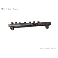 281T330 Right Fuel Rail For 11-16 Chevrolet Silverado 3500 HD  6.6 12620532 Diesel