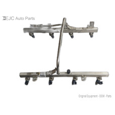 280Q215 Fuel Injectors Set With Rail For 05-07 Chevrolet Corvette  6.0 12609749 Gas