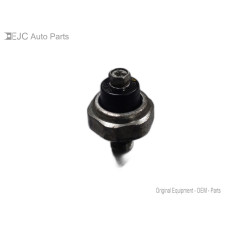 205Y320 Engine Oil Pressure Sensor For 14-15 Subaru Forester  2.5 25240KA051 Gas