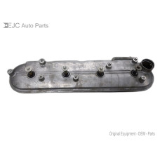 212V208 Right Valve Cover For 09-13 Chevrolet Avalanche  5.3 12611021 Gas