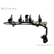 212Q105 Fuel Injectors Set With Rail For 10-17 Chevrolet Equinox  2.4 12608366 Gas