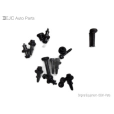 239T202 Valve Cover Bolt Set For 05-07 Volkswagen Touareg  3.2  Gas