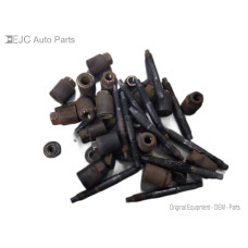 20U109 Exhaust Manifold Bolt Set For 16-19 Nissan Titan XD  5.0  Diesel