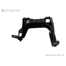 18U228 Engine Cover Bracket For 22-25 Chevrolet Silverado 1500  2.7 12716030 Turbo