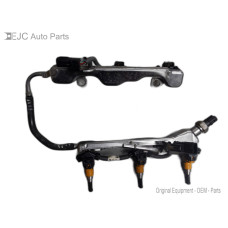 227E308 Port Fuel Injector With Rail For 16-19 Toyota Tacoma  3.5 232500P100 Gas